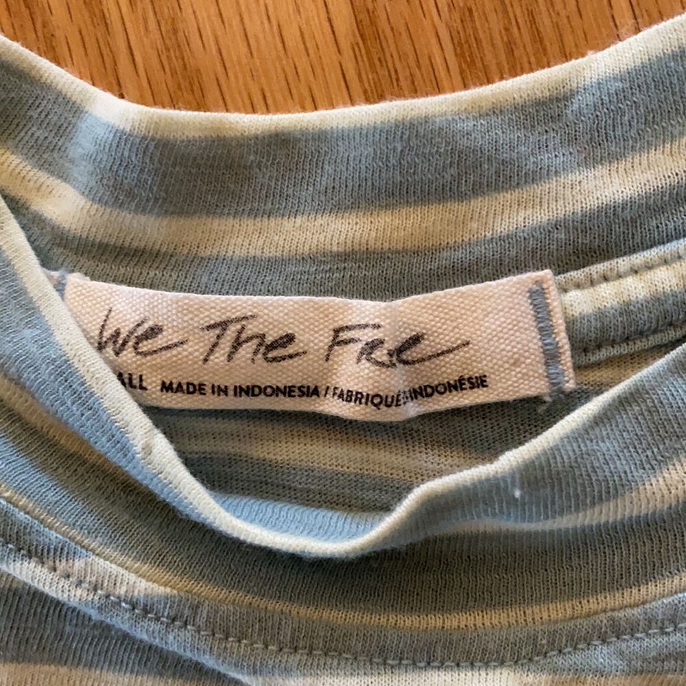 ❌SOLD (tan) WE THE FREE xs NWOT striped tee - Picture 2 of 3